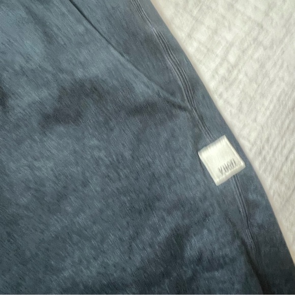 VUORI Performance Jogger Midnight Heather Navy Jogger Pants with Drawstring - Picture 8 of 15